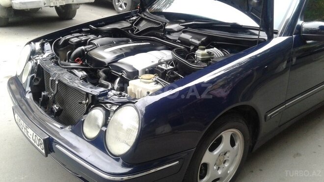 Mercedes E 220 2001, 321,523 km - 2.2 l - Bakı