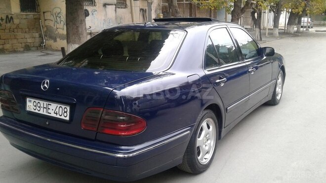 Mercedes E 220 2001, 321,523 km - 2.2 l - Bakı