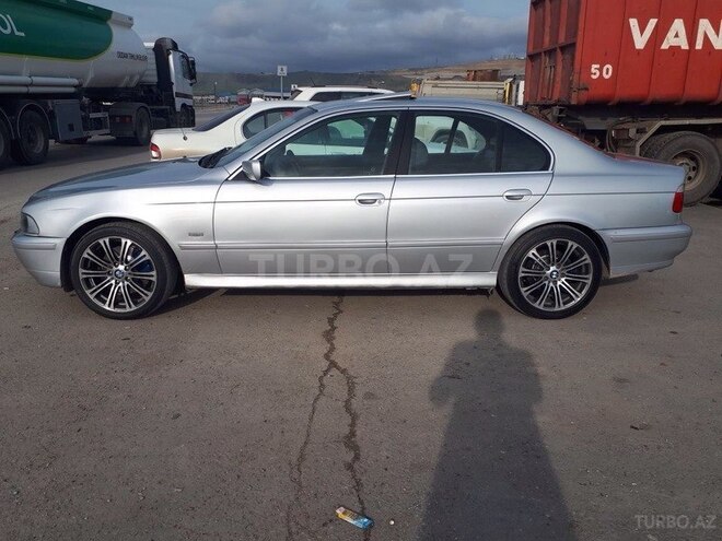 BMW 530 2001, 254,000 km - 3.0 l - Bakı