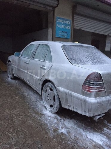 Mercedes C 240 1999, 272,000 km - 2.4 l - Bakı
