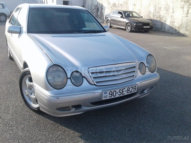 Mercedes E 260 2000, 216,000 km - 2.6 l - Bakı