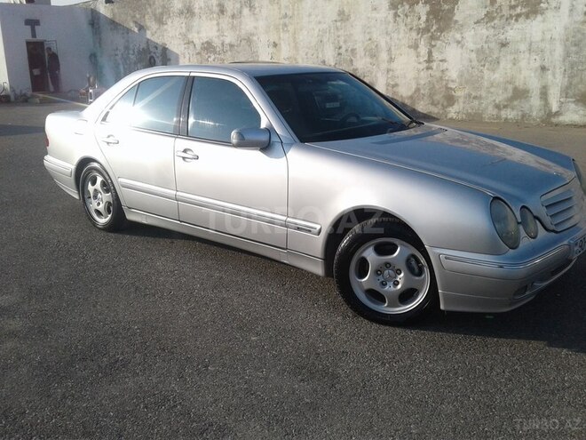 Mercedes E 240 2000, 216,000 km - 2.4 l - Bakı