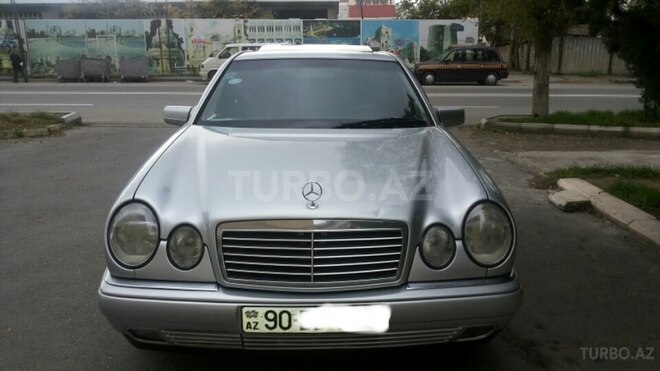 Mercedes E 240 1999, 265,000 km - 2.4 l - Bakı