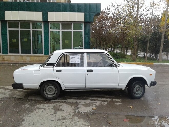 LADA (VAZ) 2107 2005, 300 km - 1.4 l - Şirvan