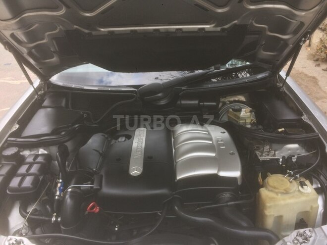 Mercedes E 220 2000, 370,000 km - 2.2 l - Bakı