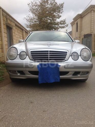 Mercedes E 240 2000, 11,000 km - 2.4 l - Bakı