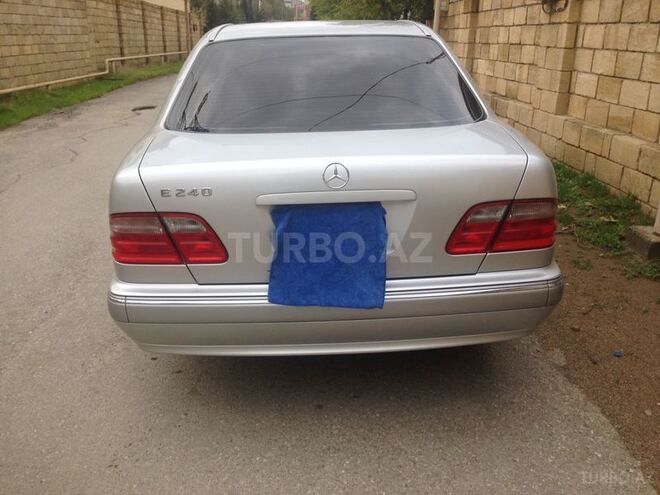 Mercedes E 240 2000, 11,000 km - 2.4 l - Bakı