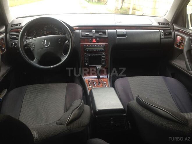 Mercedes E 240 2000, 11,000 km - 2.4 l - Bakı