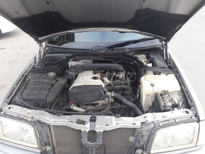Mercedes C 180 1999, 310,604 km - 1.8 л - Xırdalan