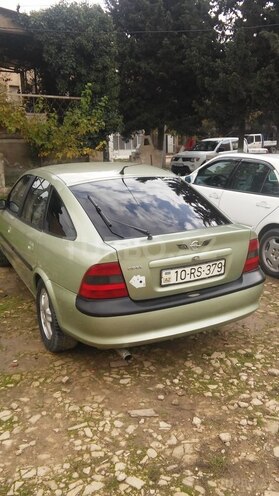 Opel Vectra 1998, 330,000 km - 1.8 l - Bakı