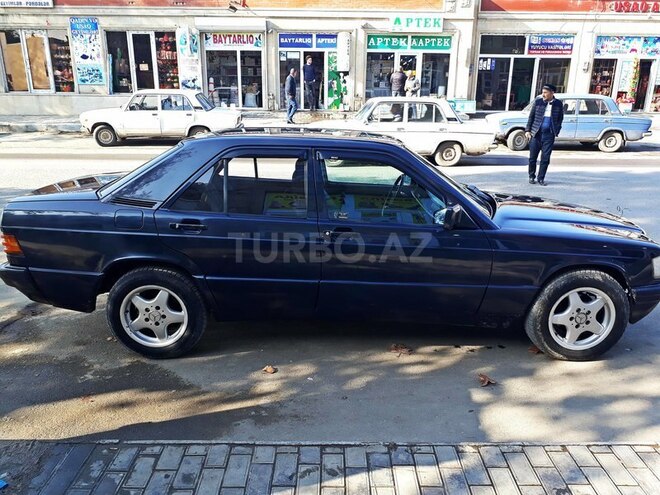 Mercedes 190 1985, 235,000 km - 2.0 л - Bakı