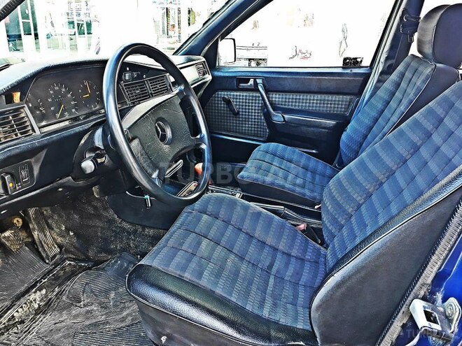 Mercedes 190 1985, 235,000 km - 2.0 л - Bakı