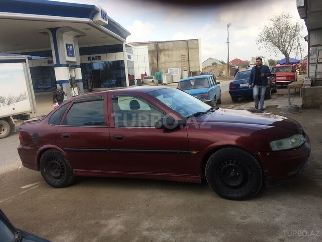 Opel Vectra 1999, 174,000 km - 0.3 л - Bakı