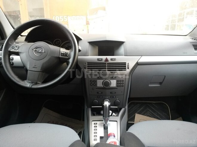 Opel Astra 2006, 224,000 km - 1.9 l - Bakı