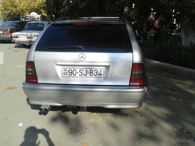 Mercedes C 220 1999, 430,000 km - 2.2 l - Yevlax