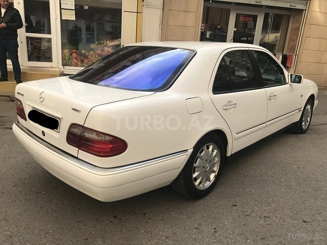 Mercedes E 230 1996, 279,000 km - 2.3 l - Bakı