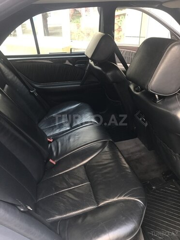 Mercedes E 230 1996, 279,000 km - 2.3 l - Bakı