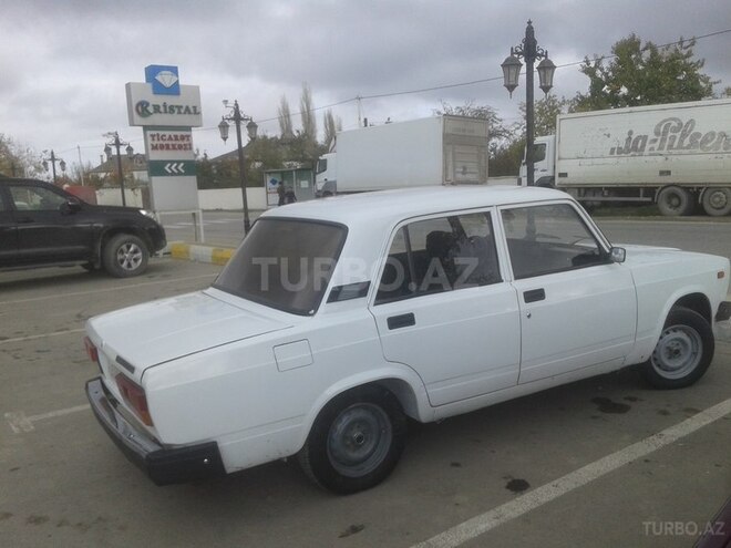 LADA (VAZ) 2107 2007, 85,000 km - 1.6 л - Xudat