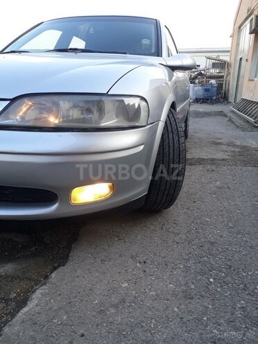 Opel Vectra 1999, 333,126 km - 2.0 l - Bakı