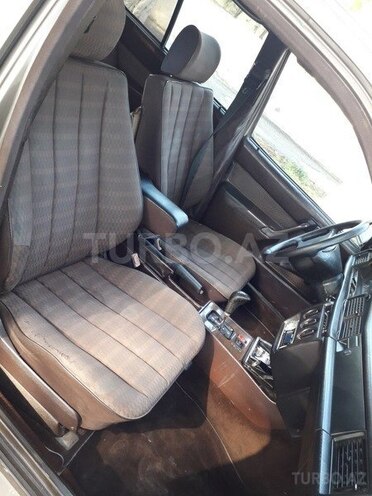 Mercedes 190 1990, 236,000 km - 2.0 l - Sumqayıt