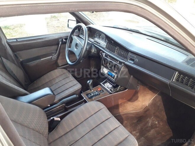 Mercedes 190 1990, 236,000 km - 2.0 l - Sumqayıt