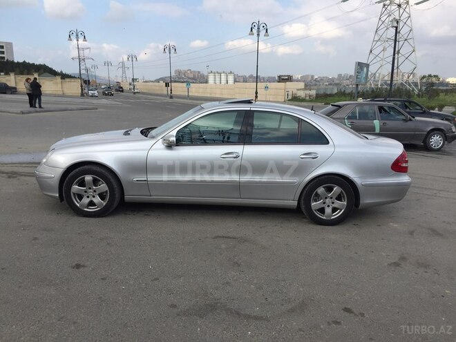 Mercedes E 220 2002, 250,000 km - 2.2 l - Bakı