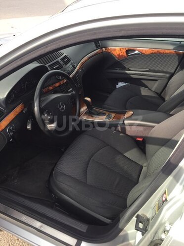 Mercedes E 220 2002, 250,000 km - 2.2 l - Bakı