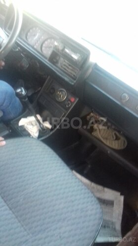 LADA (VAZ) 2107 2003, 160,000 km - 1.6 l - Salyan