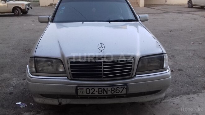 Mercedes C 200 1995, 332,165 km - 2.0 л - Şamaxı