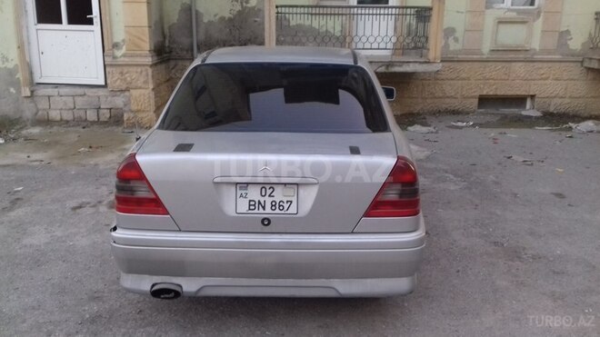 Mercedes C 200 1995, 332,165 km - 2.0 л - Şamaxı