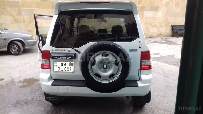 Mitsubishi Pajero io 2001, 203,155 km - 2.1 l - Bakı