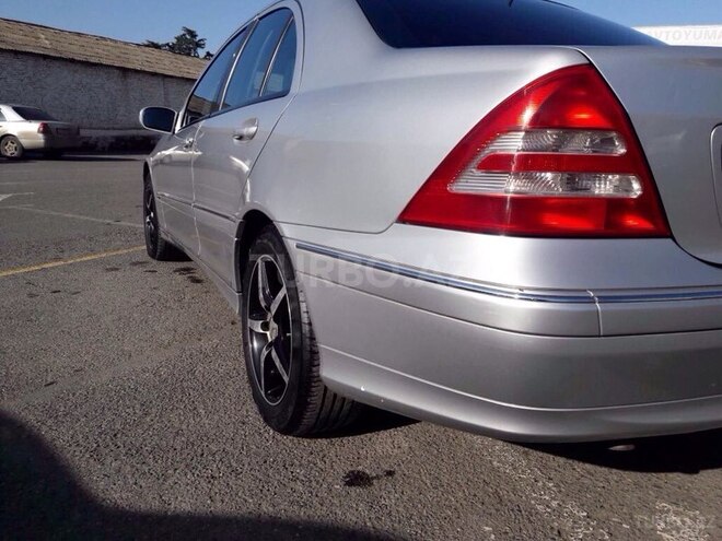Mercedes C 200 2001, 178,000 km - 2.0 l - Gəncə