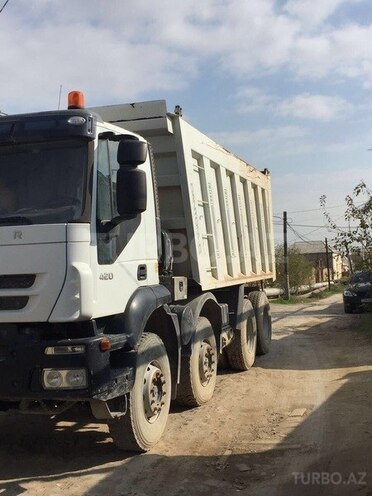 Iveco  2011, 393,000 km - 13.0 л - Bakı