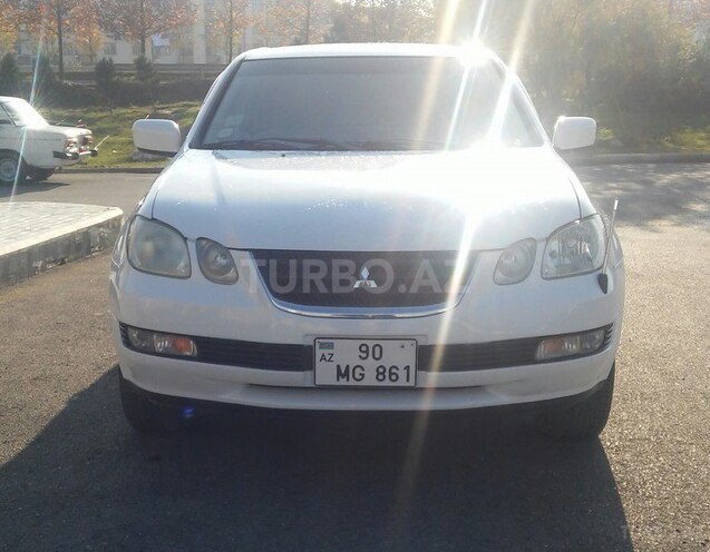 Mitsubishi Airtrek 2001, 272,500 km - 2.4 l - Yevlax