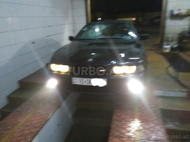 BMW 525 1999, 300,000 km - 2.5 l - Bakı