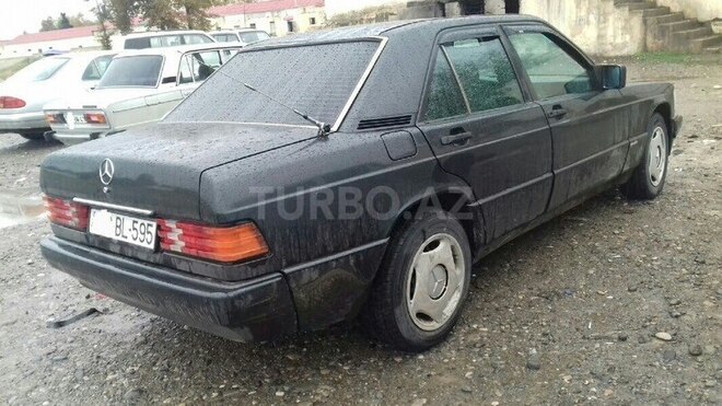 Mercedes 190 1991, 300,000 km - 2.0 л - Bərdə