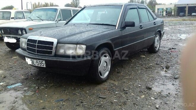 Mercedes 190 1991, 300,000 km - 2.0 л - Bərdə