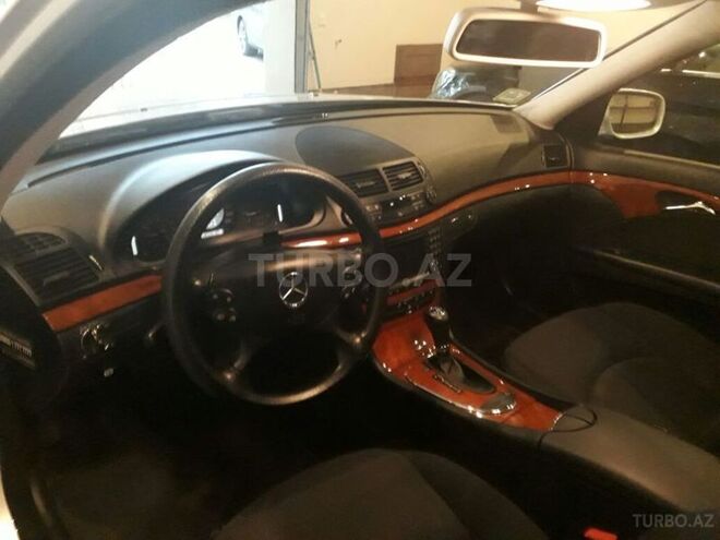 Mercedes E 230 2007, 195,000 km - 2.5 l - Bakı