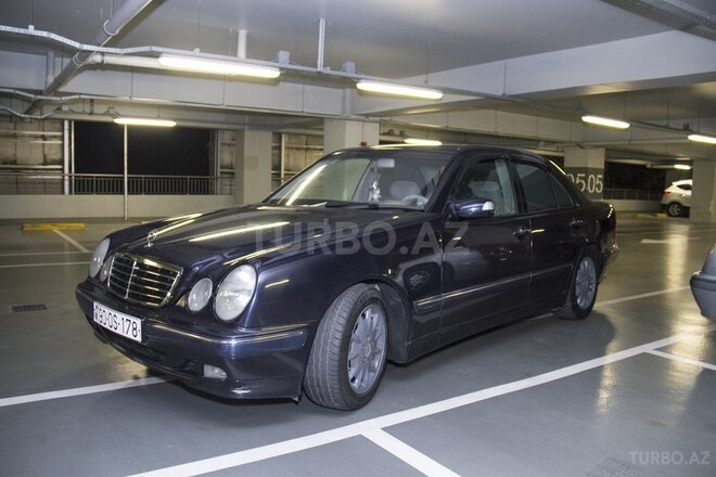 Mercedes E 220 2000, 370,000 km - 2.2 l - Bakı