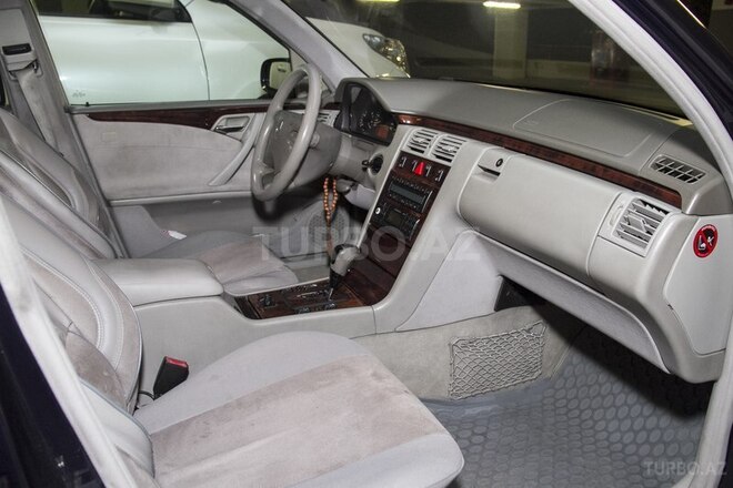 Mercedes E 220 2000, 370,000 km - 2.2 l - Bakı