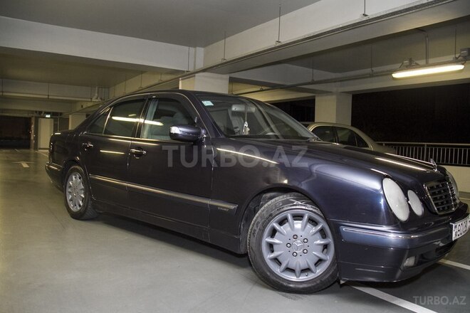Mercedes E 220 2000, 370,000 km - 2.2 l - Bakı