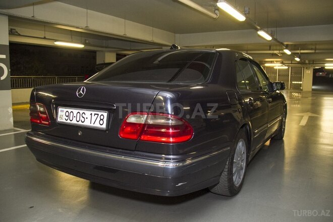 Mercedes E 220 2000, 370,000 km - 2.2 l - Bakı