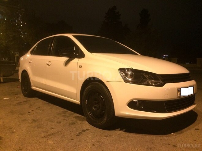 Volkswagen Polo 2012, 79,900 km - 1.6 л - Bakı
