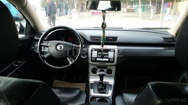 Volkswagen Passat 2005, 239,000 km - 2.0 l - Sumqayıt