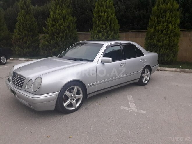 Mercedes E 240 1999, 180,000 km - 2.4 l - Bakı