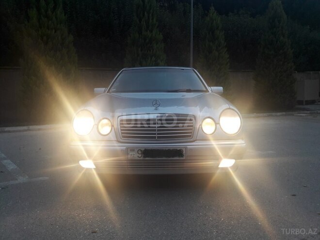 Mercedes E 240 1999, 180,000 km - 2.4 l - Bakı