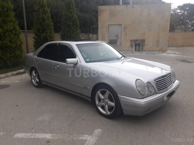 Mercedes E 240 1999, 180,000 km - 2.4 l - Bakı