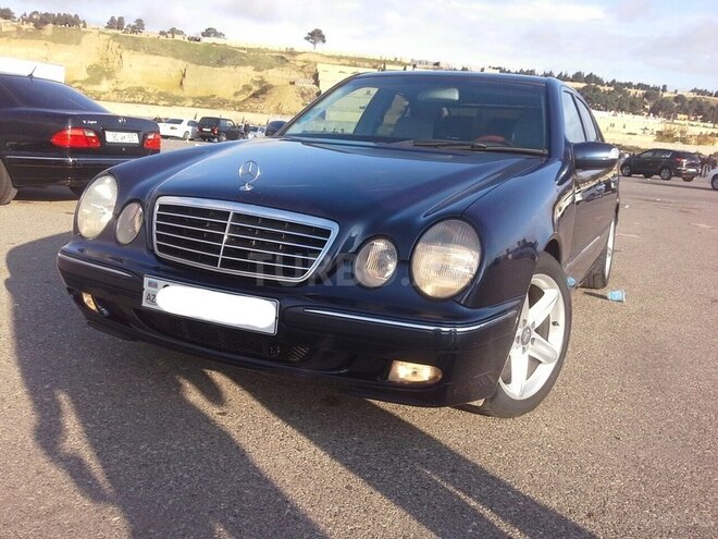 Mercedes E 240 2000, 190,000 km - 2.6 l - Bakı