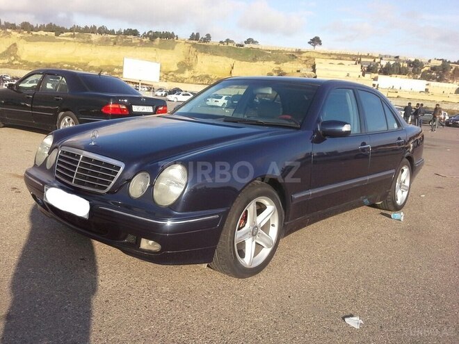 Mercedes E 240 2000, 190,000 km - 2.6 l - Bakı