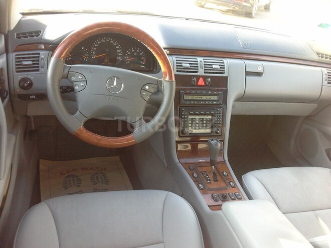 Mercedes E 240 2000, 190,000 km - 2.6 l - Bakı